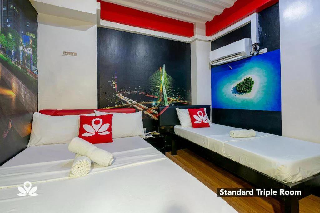 Sabel Travelers Inn Laoag Esterno foto